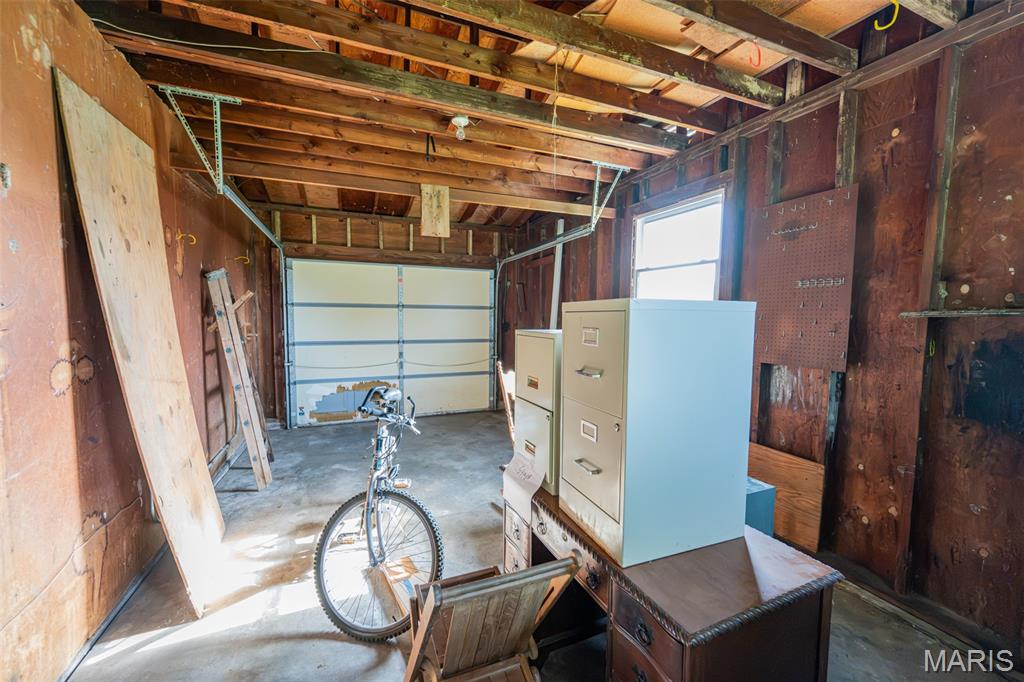 609 Elm Avenue Property Photo 32