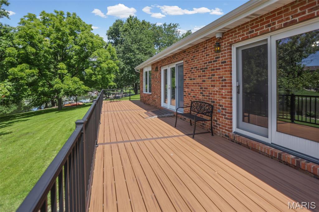 369 E Lake Drive Property Photo 15