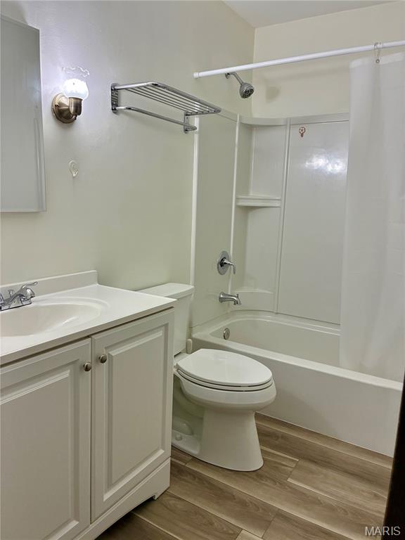 124 Conway Cove Drive Property Photo 13