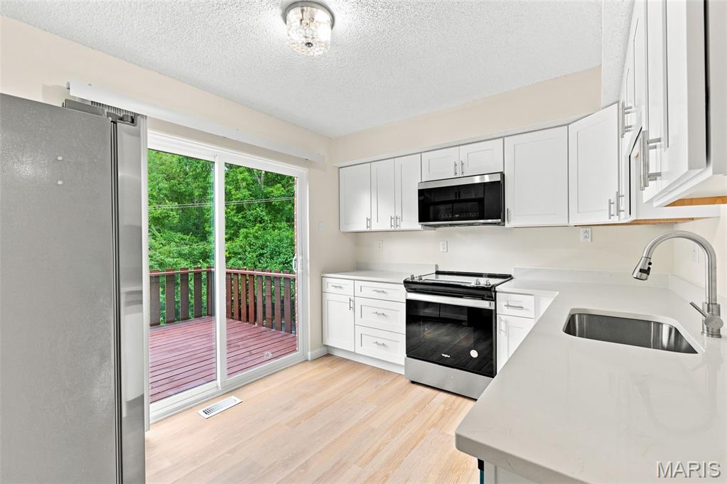 13322 Hiddendale Lane Property Photo 11