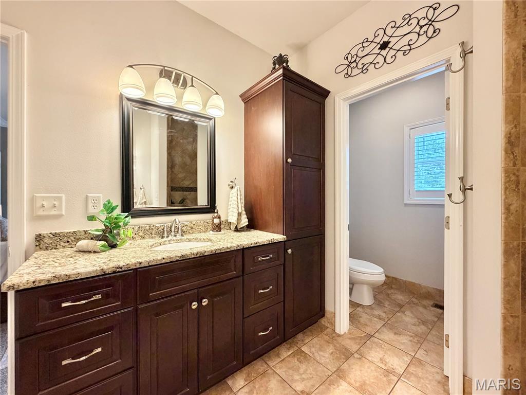 105 Locksley Court Property Photo 24