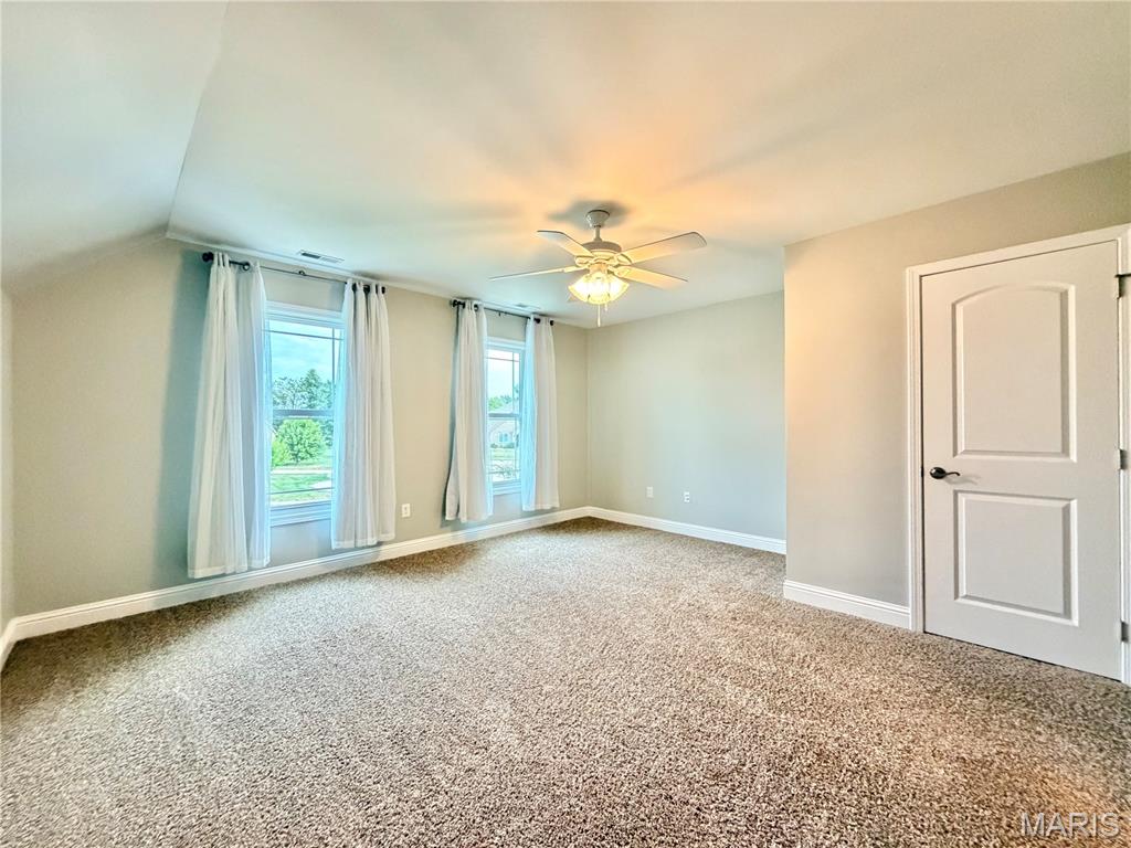 105 Locksley Court Property Photo 32
