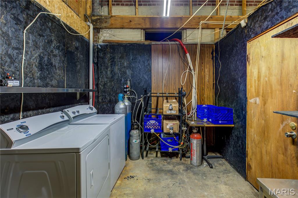 110 E Main Avenue Property Photo 12