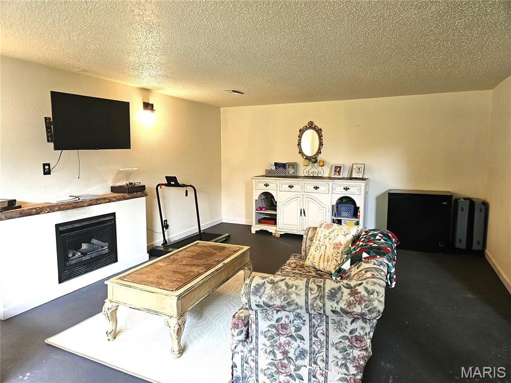 525 Skyview Drive Property Photo 27