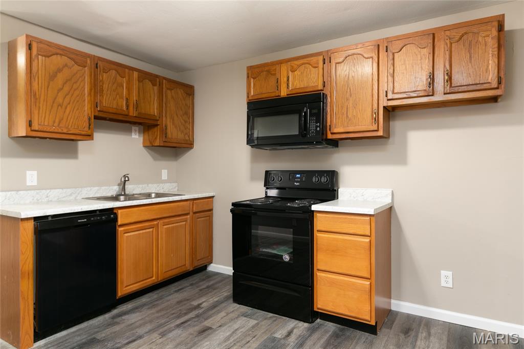 560 E Cherry Street Property Photo 3