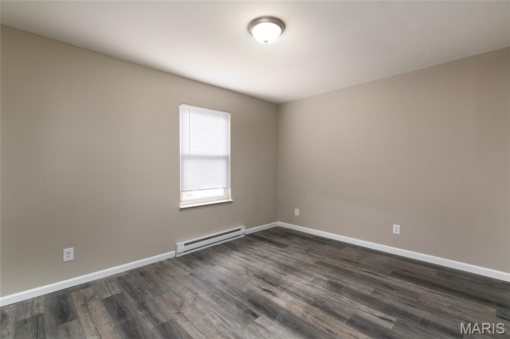 560 E Cherry Street Property Photo 4