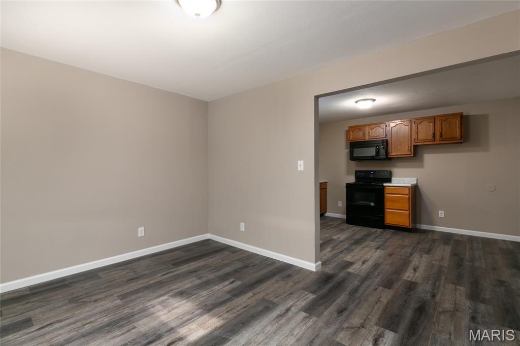 560 E Cherry Street Property Photo 5