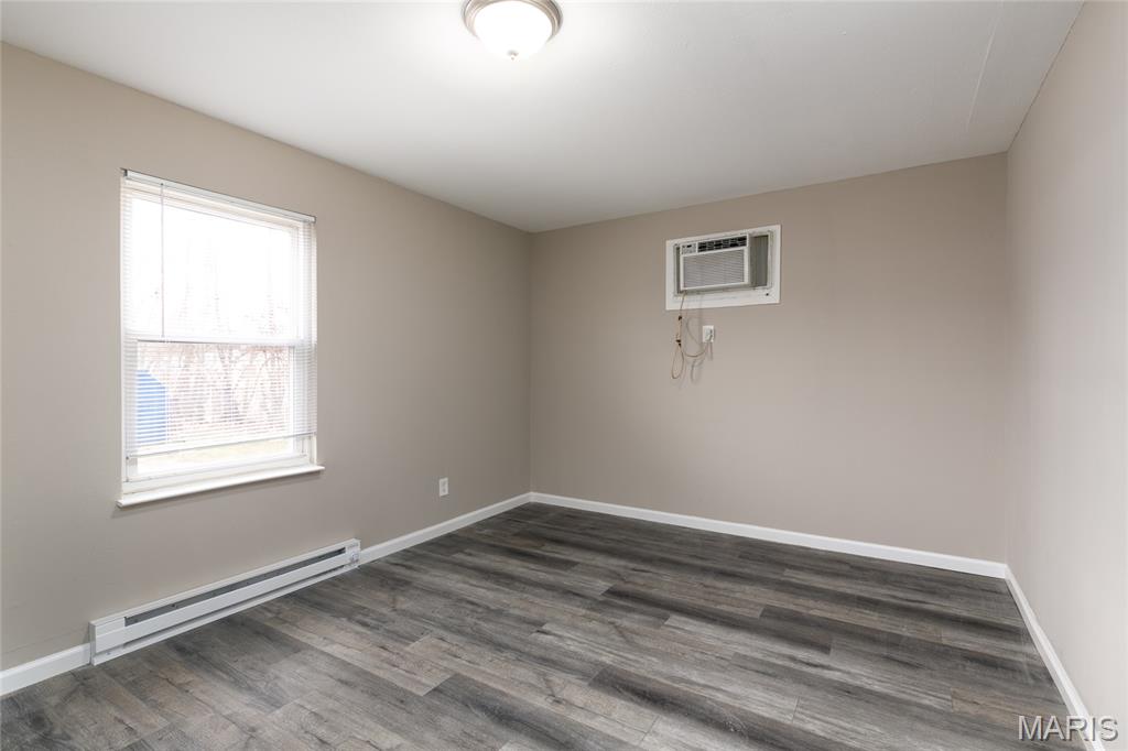 560 E Cherry Street Property Photo 6