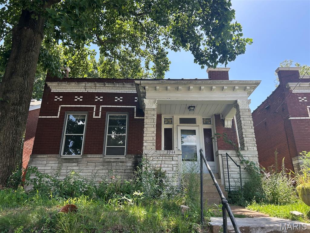 3944 Meramec Street