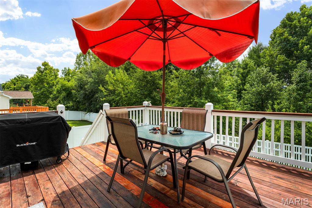 210 Flint Brook Drive Property Photo 35