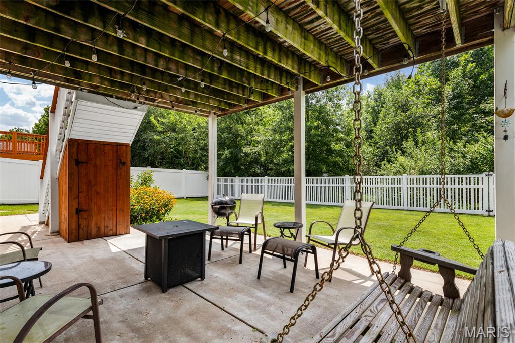 210 Flint Brook Drive Property Photo 40