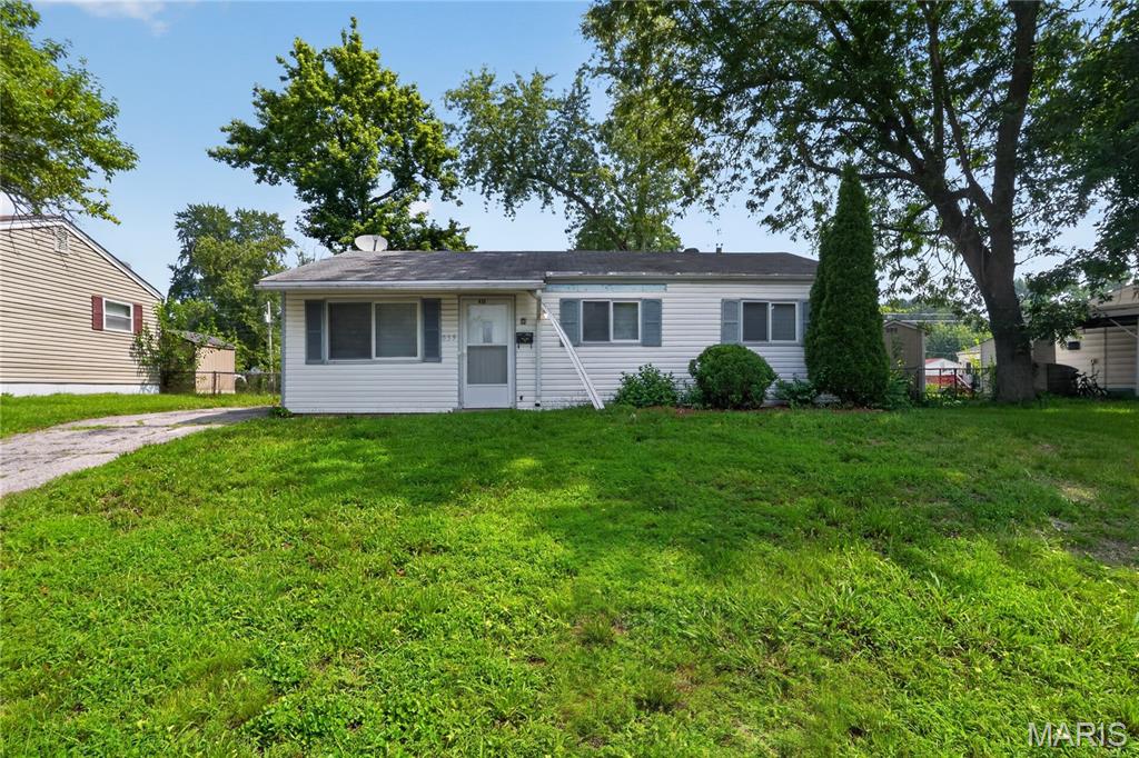 835 Lexington Park Property Photo 1