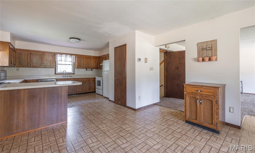 27760 Highway U Property Photo 7
