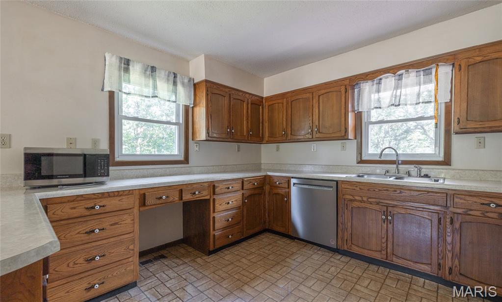 27760 Highway U Property Photo 8