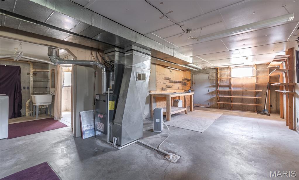 27760 Highway U Property Photo 19