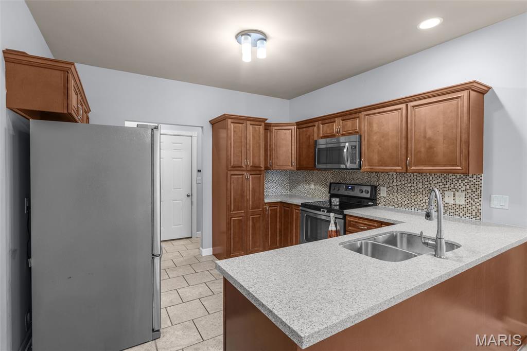 278 Pleasant Lake Court Property Photo 11