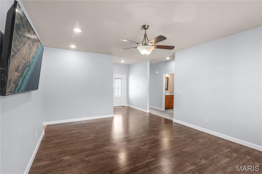278 Pleasant Lake Court Property Photo 18