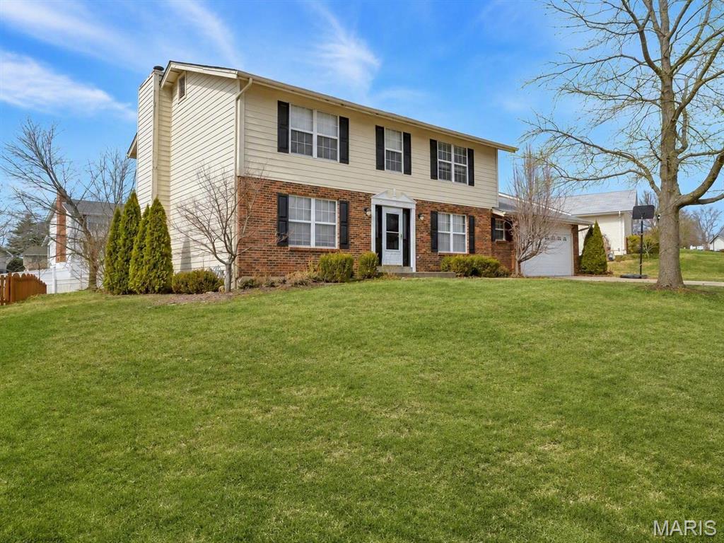 513 River Bend Estates Drive Property Photo 2