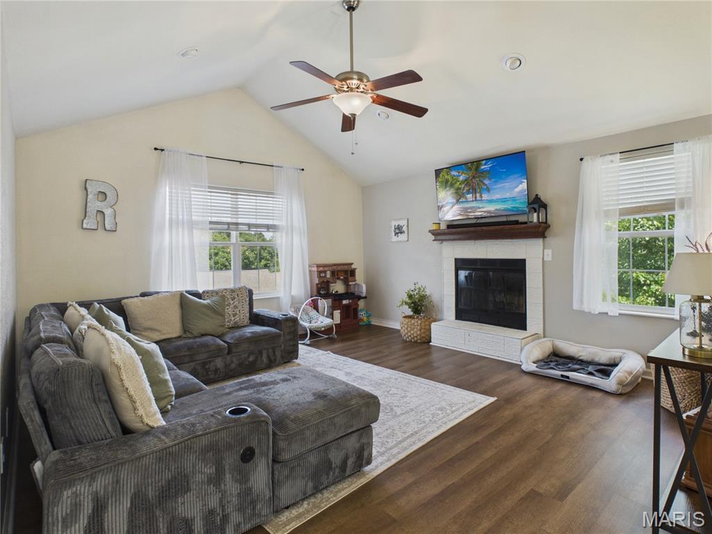 21079 Hideaway Lane Property Photo 3