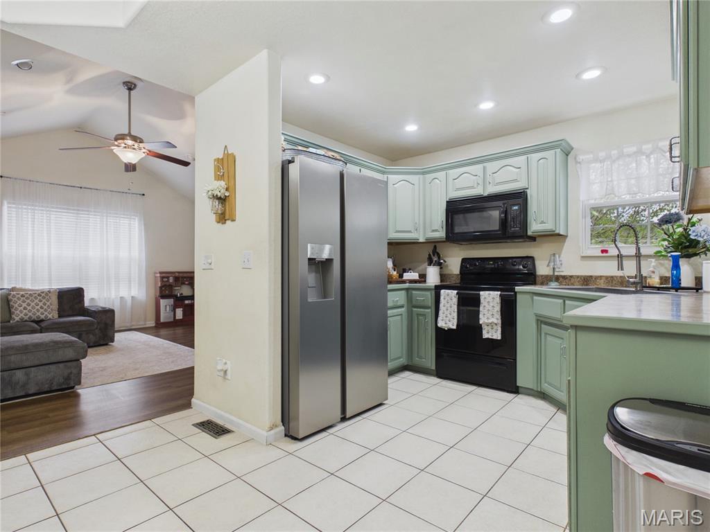 21079 Hideaway Lane Property Photo 6