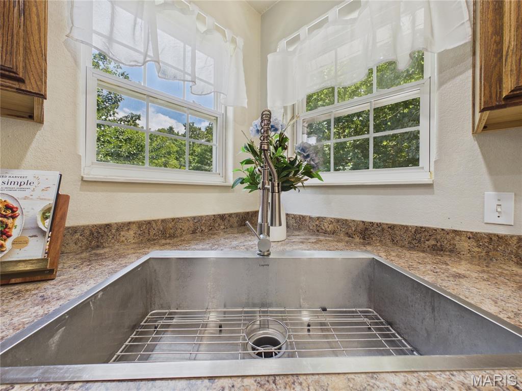 21079 Hideaway Lane Property Photo 8