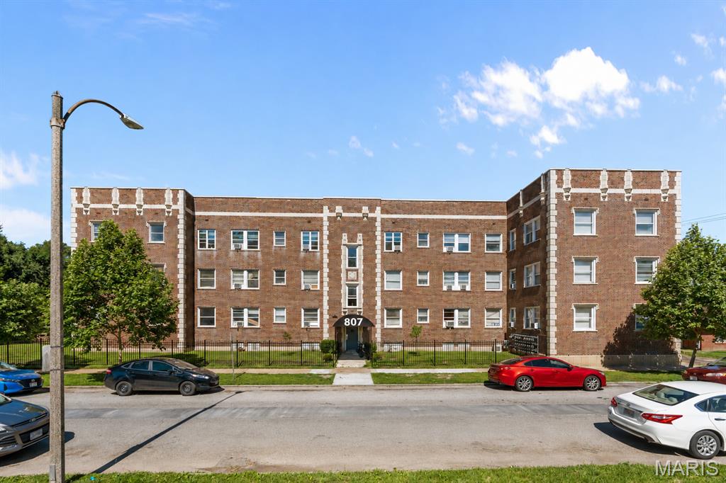 807 Clara Avenue Property Photo 1
