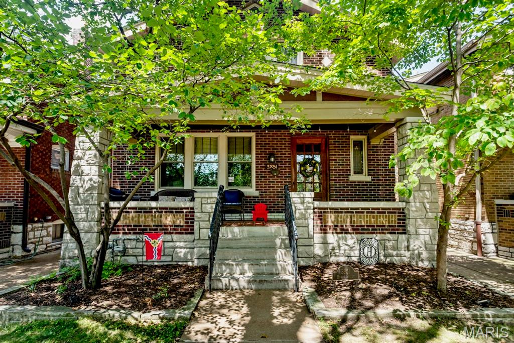 3951 Bowen Street Property Photo 1