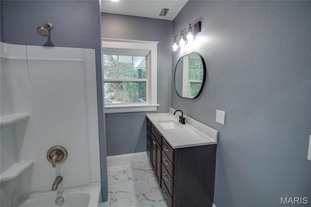 2619 Hillcrest Avenue Property Photo 31