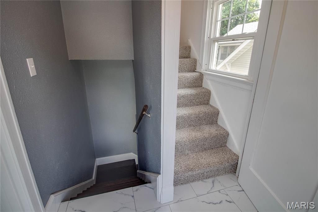 2619 Hillcrest Avenue Property Photo 39