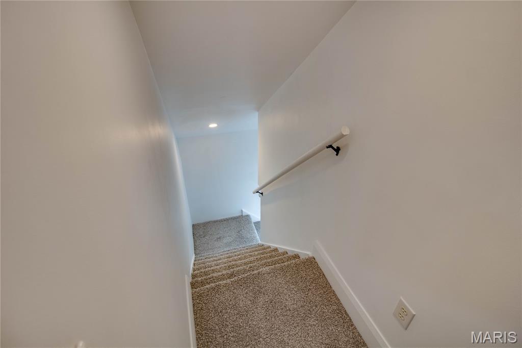 2619 Hillcrest Avenue Property Photo 40
