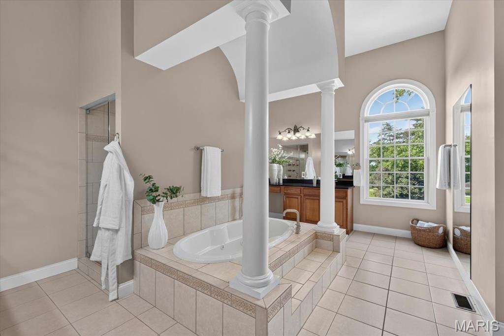 33 Chapel Hill Estates Property Photo 43