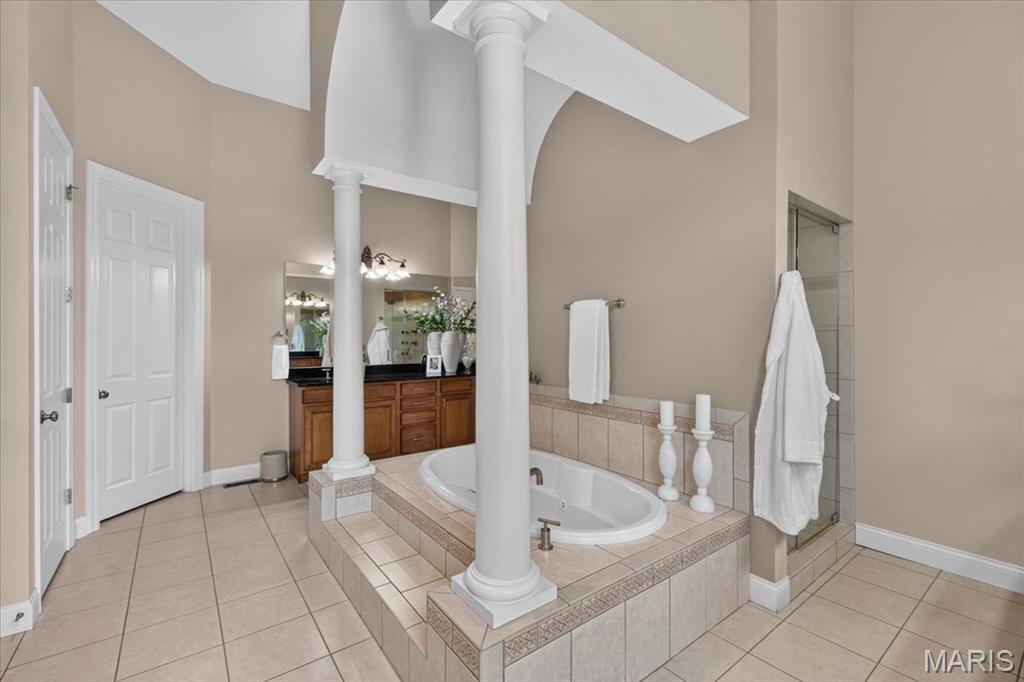 33 Chapel Hill Estates Property Photo 44