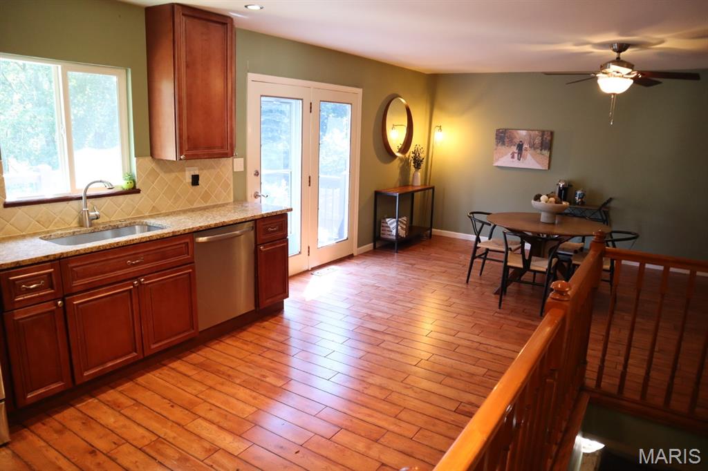 672 Towerwood Drive Property Photo 4