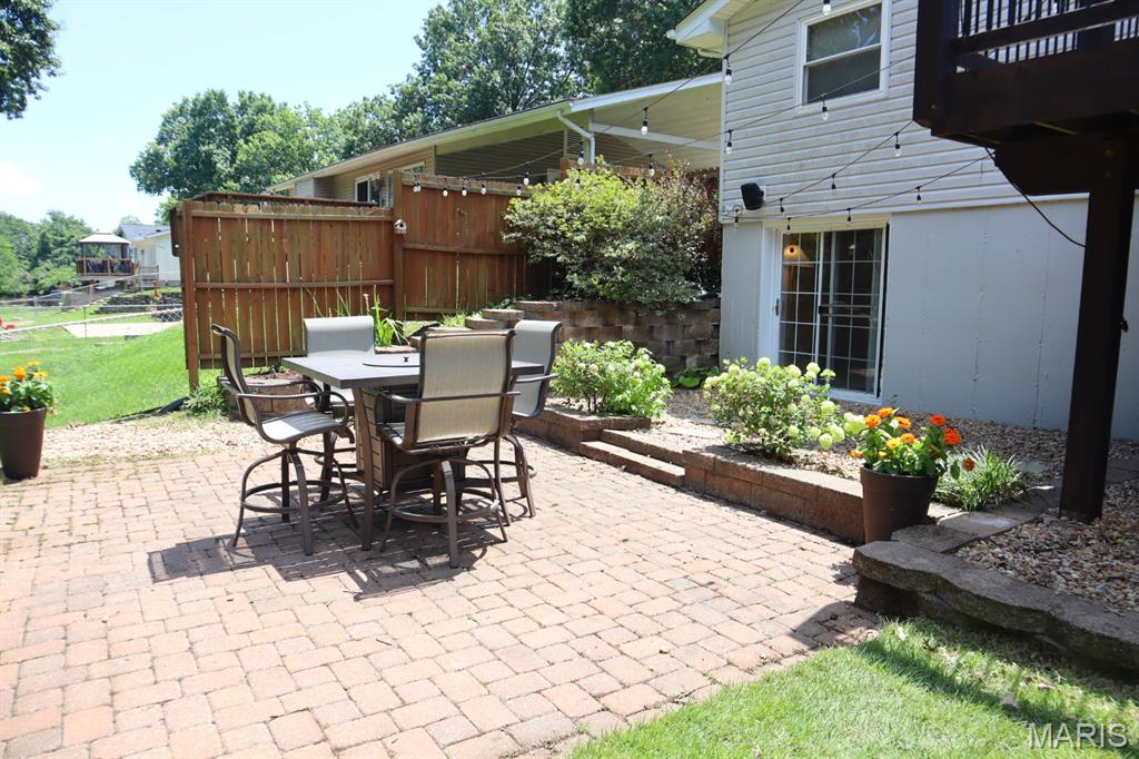 672 Towerwood Drive Property Photo 19