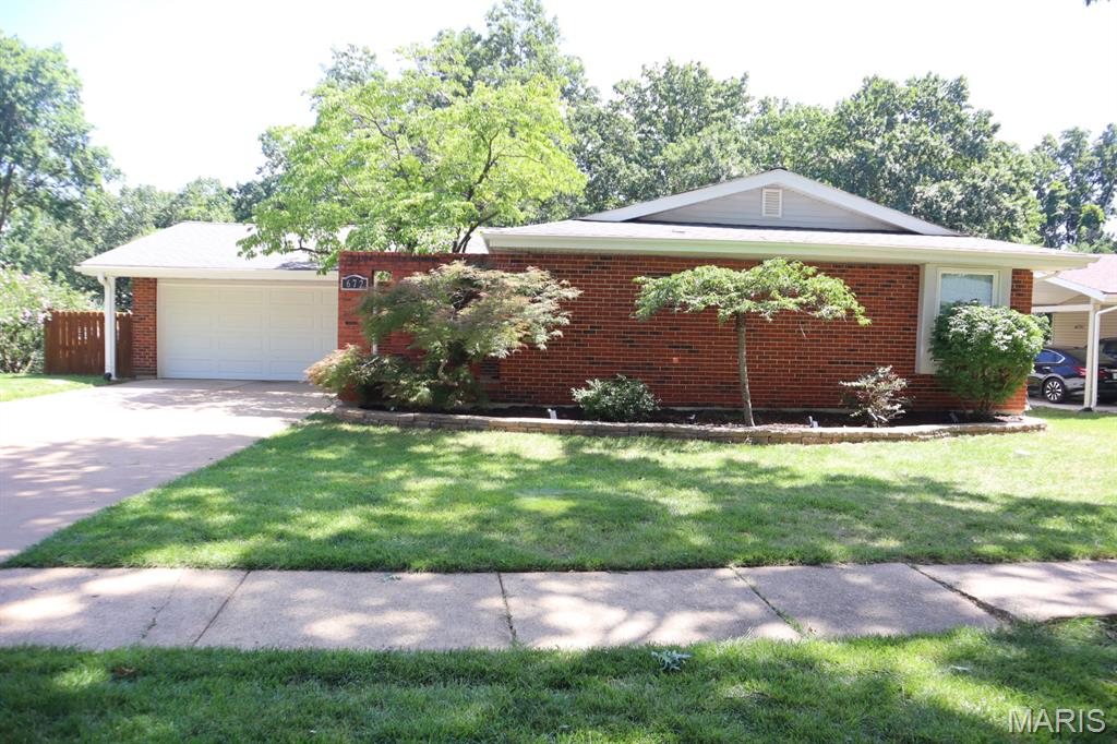 672 Towerwood Drive Property Photo 31