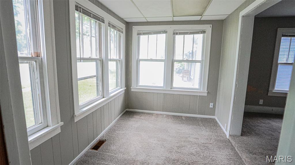 302 N Walnut Street Property Photo 4
