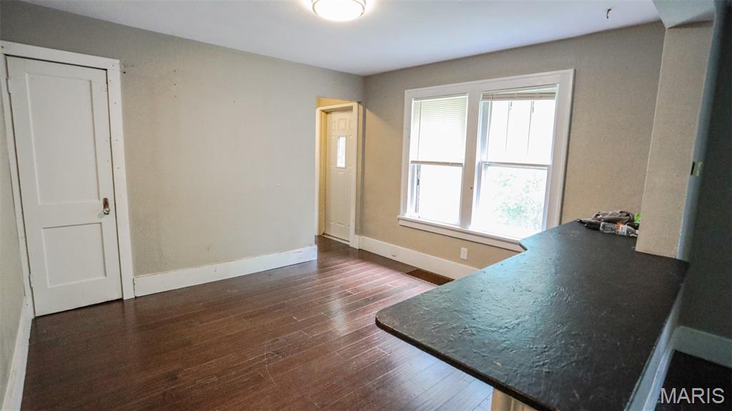 302 N Walnut Street Property Photo 8