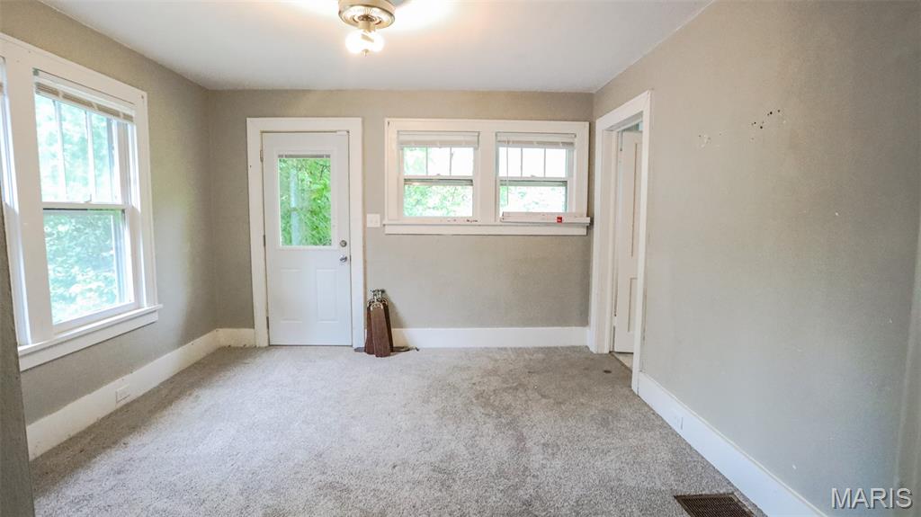 302 N Walnut Street Property Photo 12
