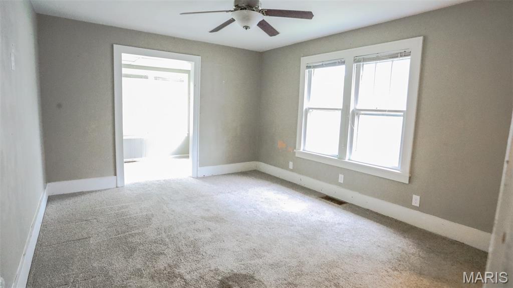 302 N Walnut Street Property Photo 15