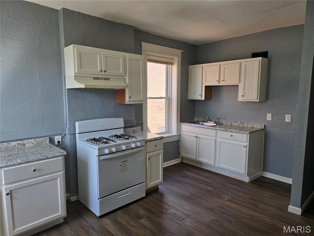 548 Eiler Street Property Photo 15