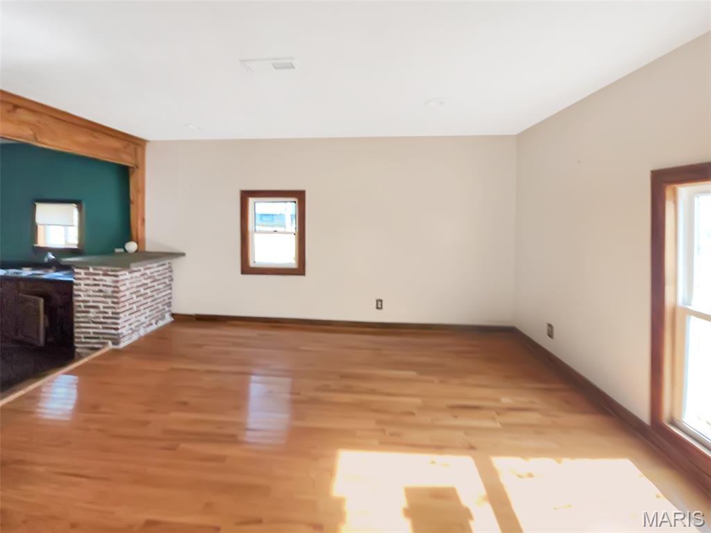 407 E Salling Street Property Photo 5