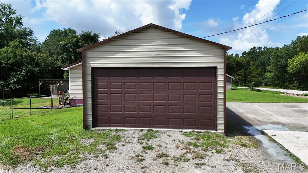 11058 Hwy E Property Photo 2