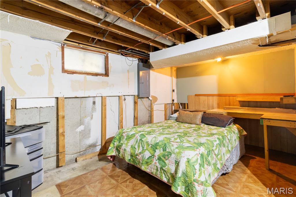 11058 Hwy E Property Photo 8