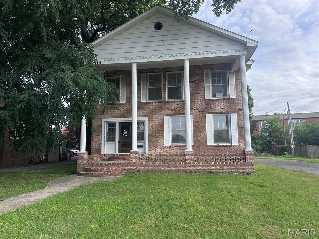 114 W North Street Property Photo 1