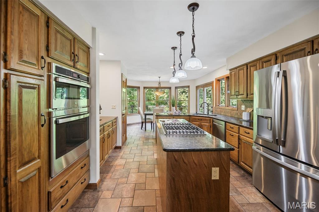 5 Cherie Court Property Photo 12