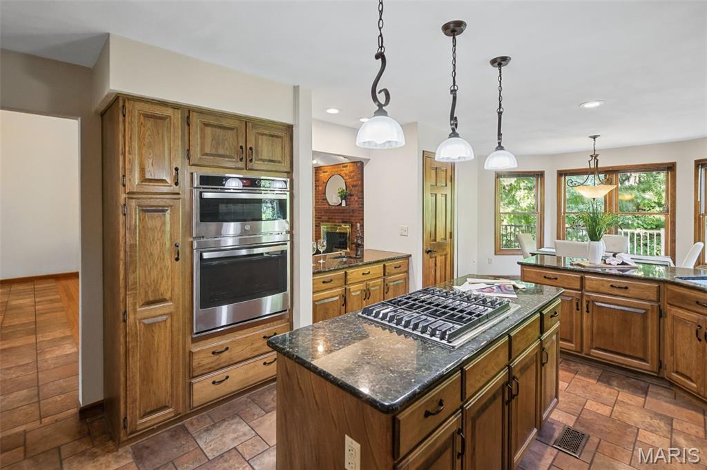 5 Cherie Court Property Photo 14
