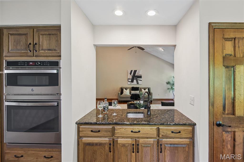 5 Cherie Court Property Photo 15