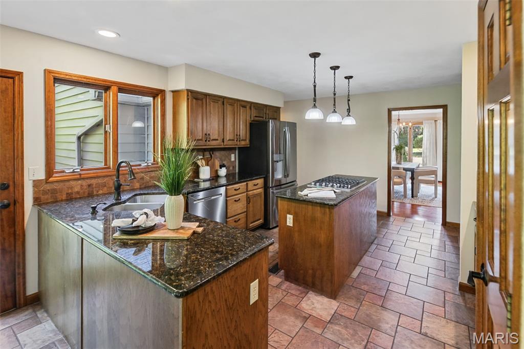 5 Cherie Court Property Photo 17