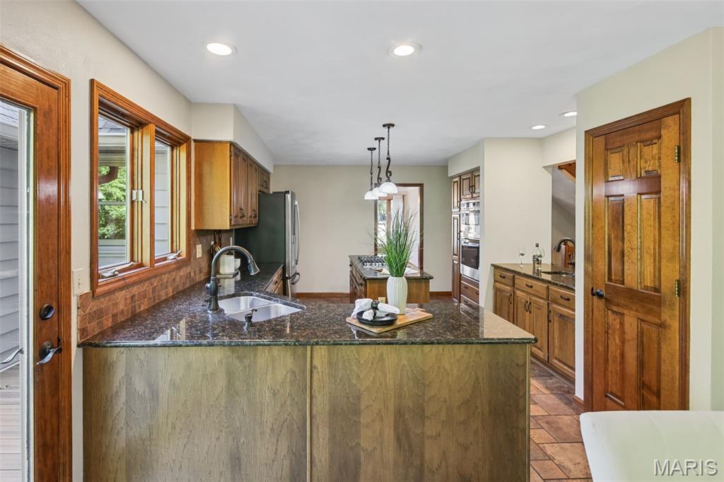 5 Cherie Court Property Photo 19