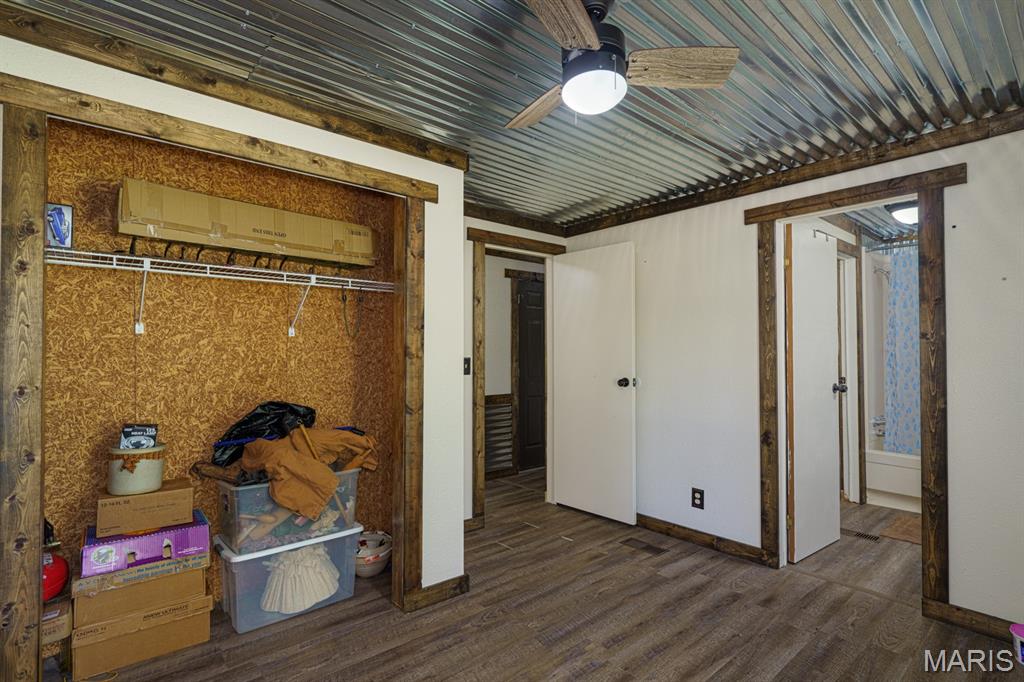 18618 S Us Highway 63 Property Photo 27